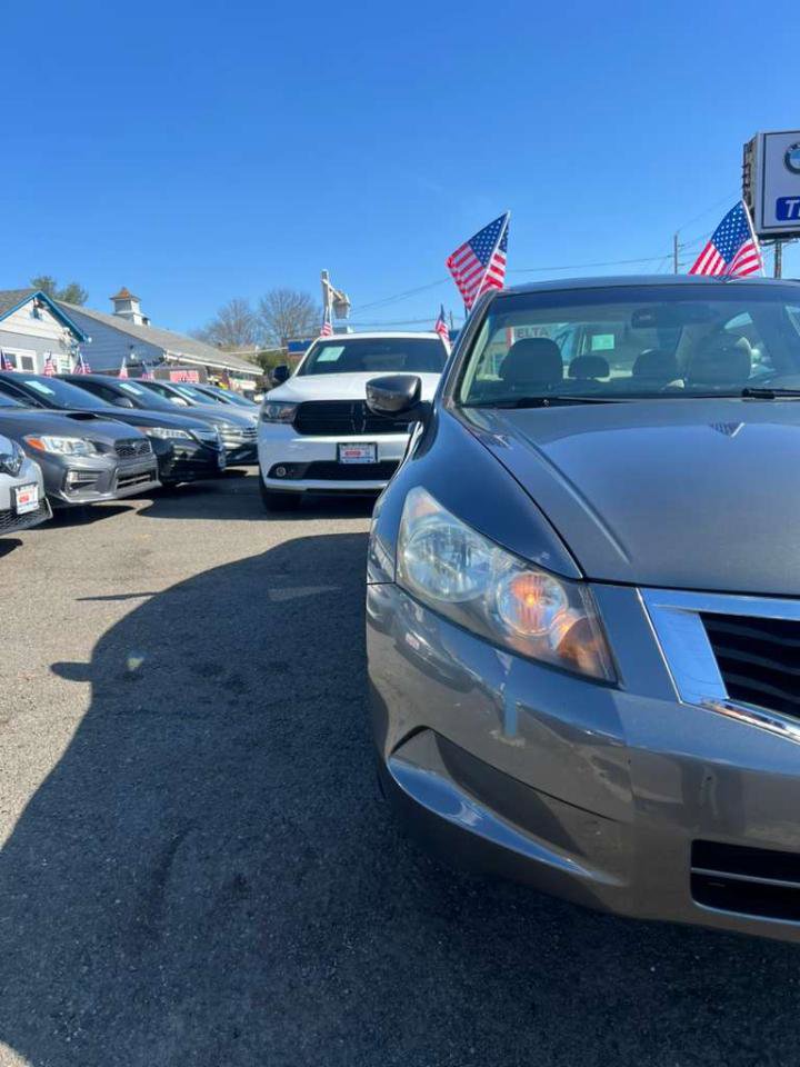 Used 2010 Honda Accord EX-L image 2