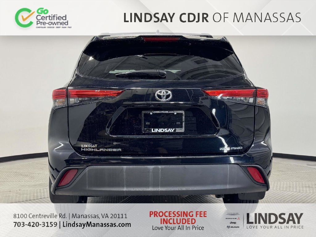 Used 2021 Toyota Highlander XLE AWD/4WD image 7