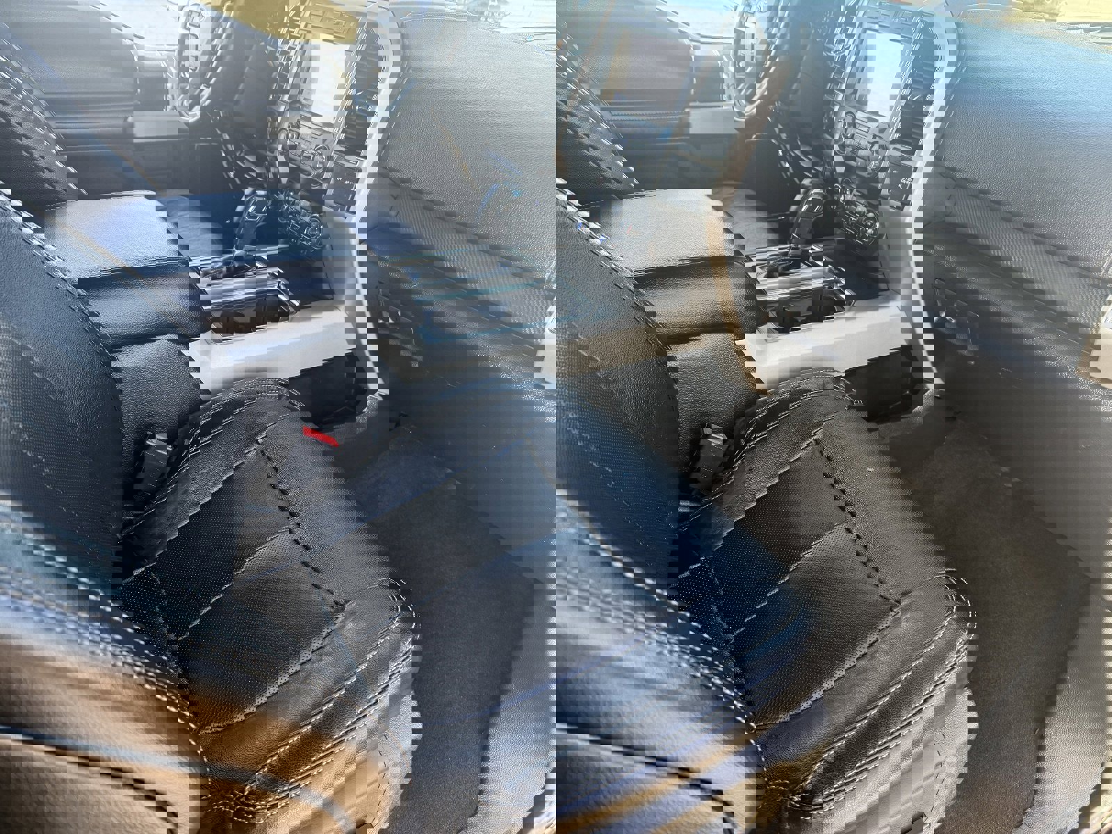 Used 2020 Ford F150 Lariat image 13