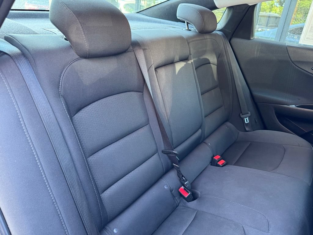 Used 2016 Chevrolet Malibu LT FWD image 21