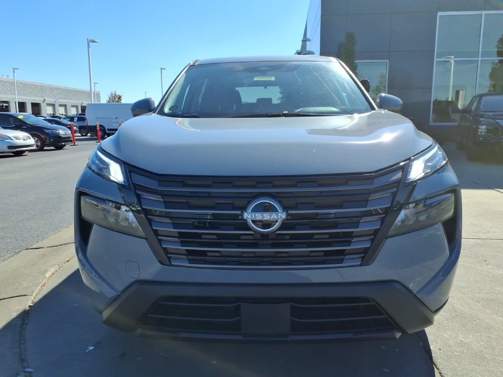 New 2027 Nissan Rogue SV w/ Cold Weather Package AWD/4WD image 3