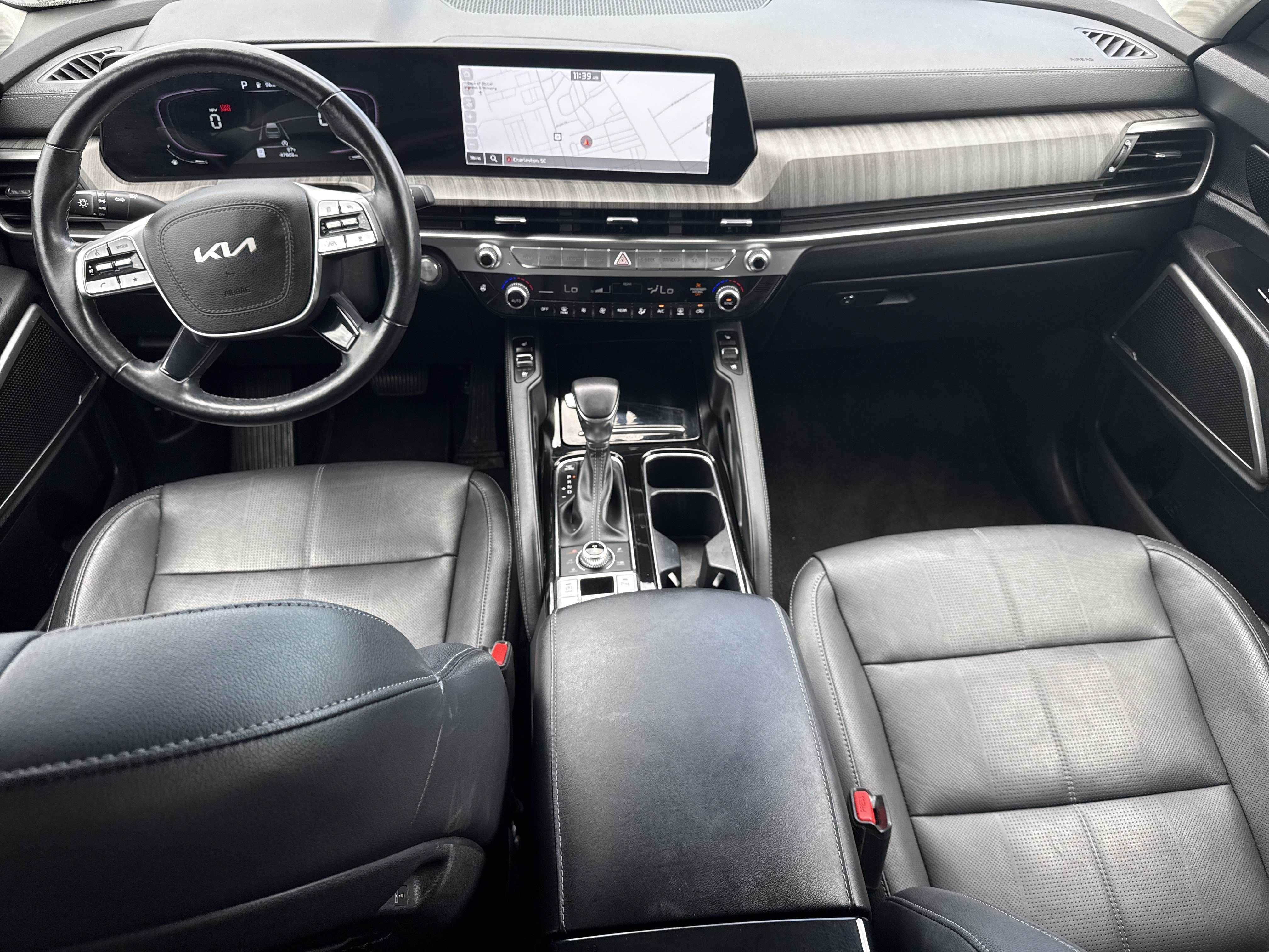 Used 2023 Kia Telluride EX w/ EX Captain's Chair Package AWD/4WD image 29
