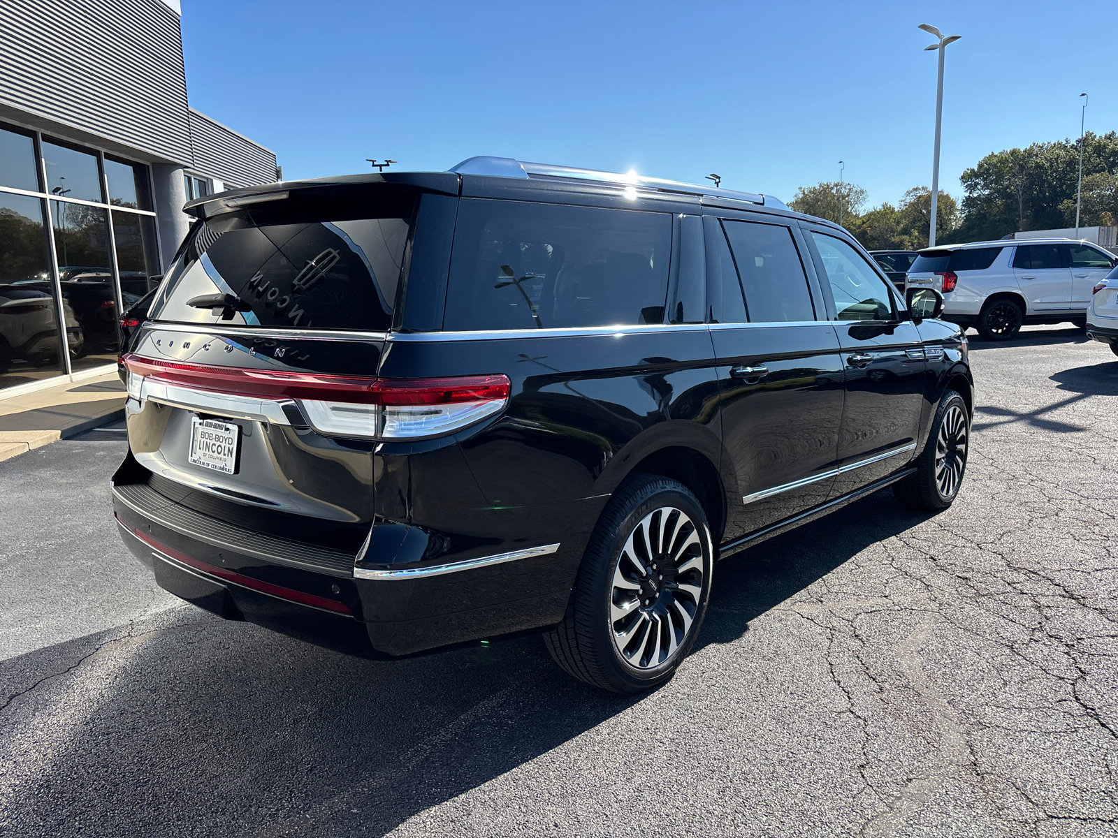 Used 2023 Lincoln Navigator L Black Label AWD/4WD image 7