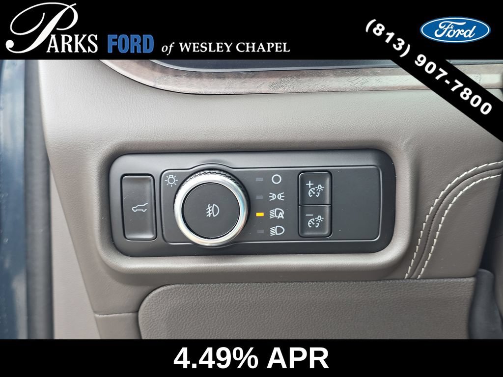Certified 2024 Ford Explorer Platinum w/ Technology Package AWD/4WD image 28