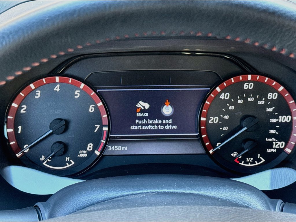 Used 2025 Nissan Frontier PRO-4X AWD/4WD image 14