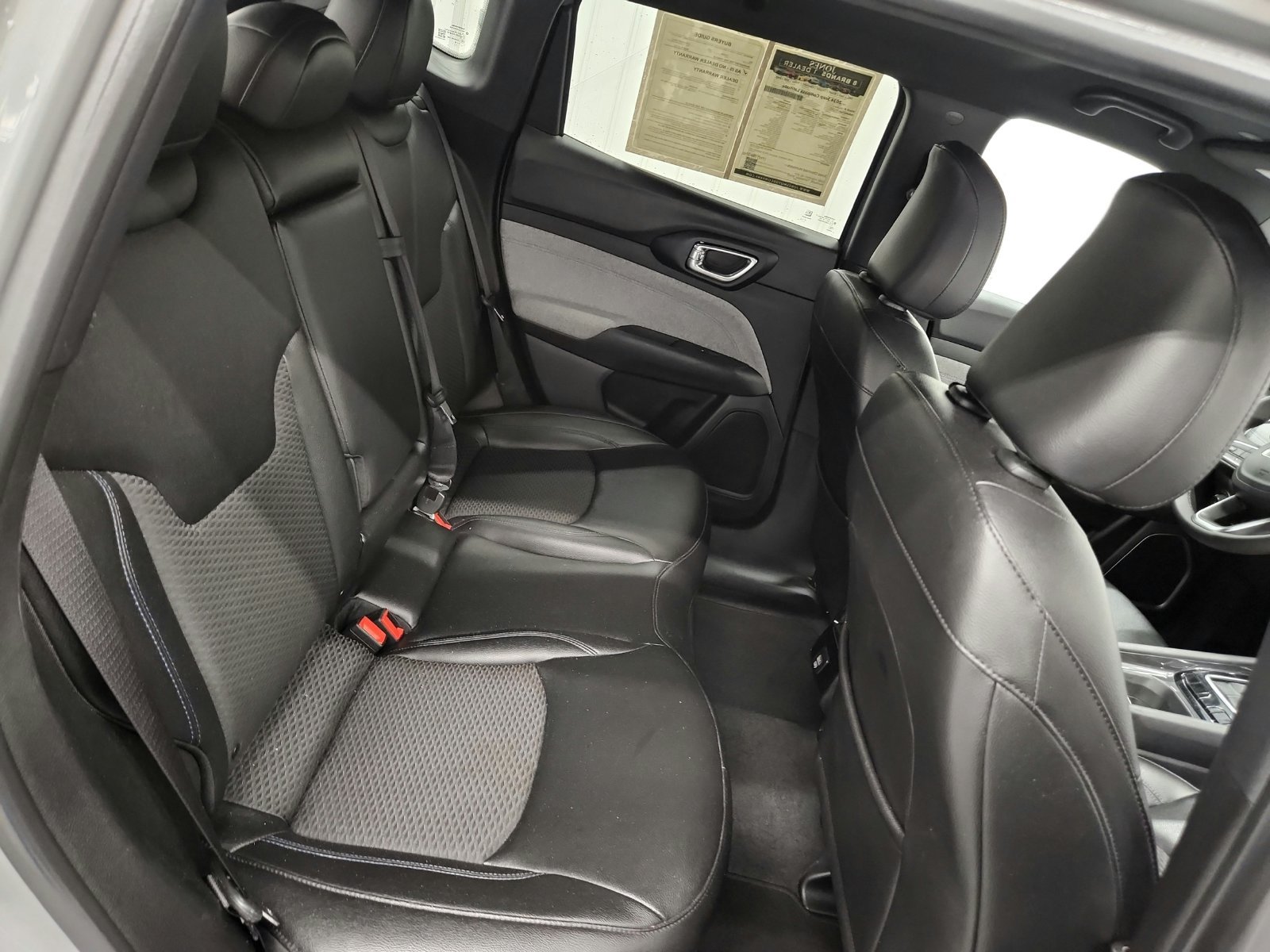 Used 2024 Jeep Compass Latitude AWD/4WD image 28