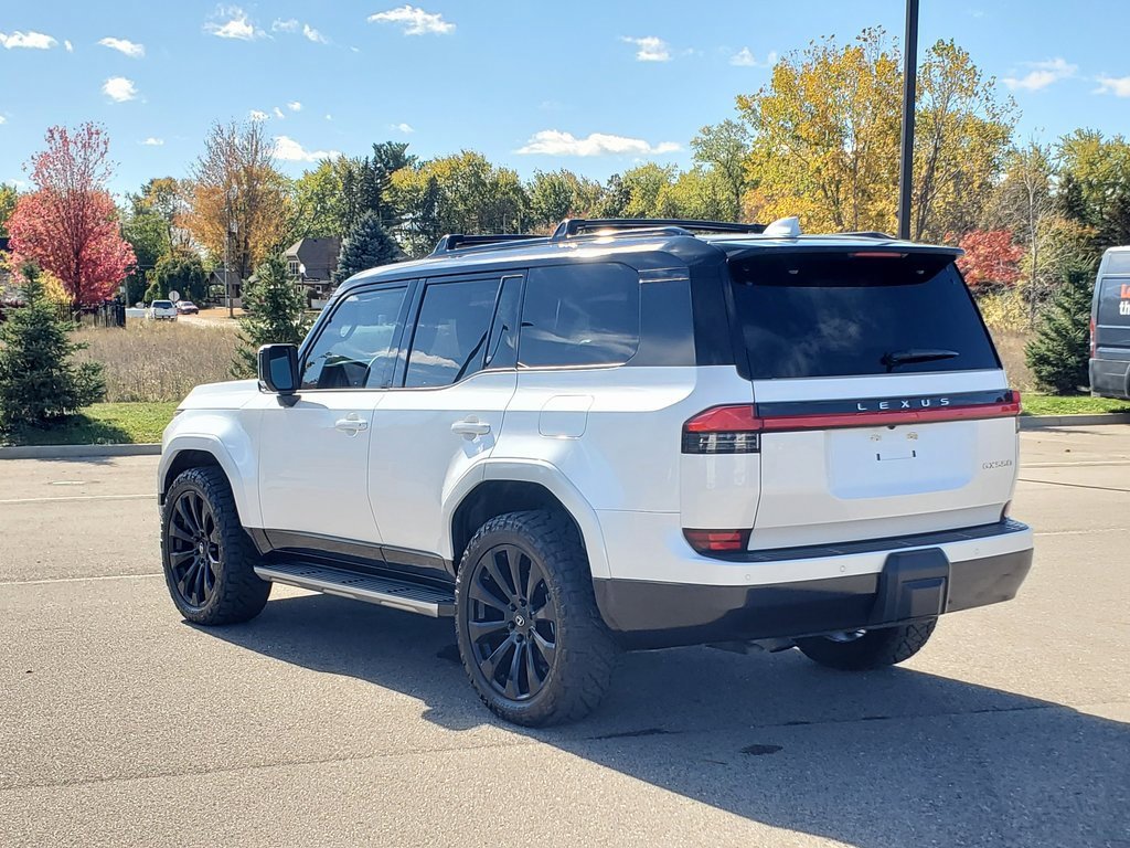 Used 2024 Lexus GX 550 image 34