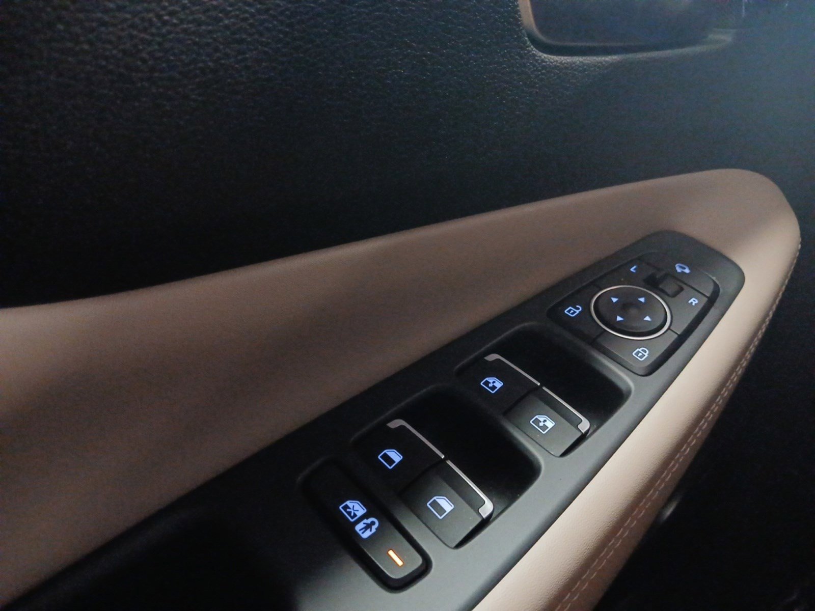 Certified 2023 Hyundai Santa Fe Limited image 20