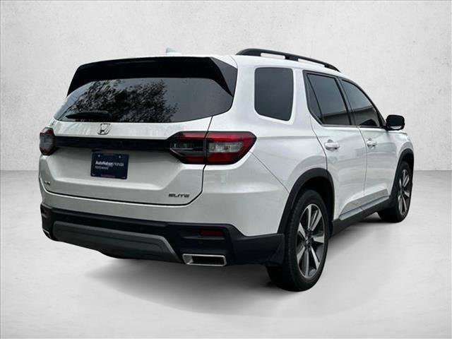 New 2025 Honda Pilot Elite image 2