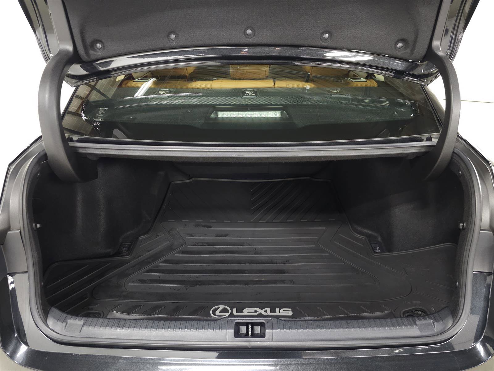 Used 2021 Lexus IS 300 AWD w/ Comfort Package image 8