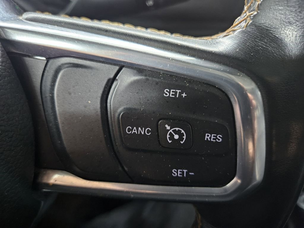 Used 2021 Jeep Gladiator Overland image 19