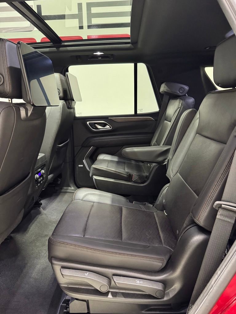 Used 2021 Chevrolet Tahoe High Country w/ Premium Package AWD/4WD image 27