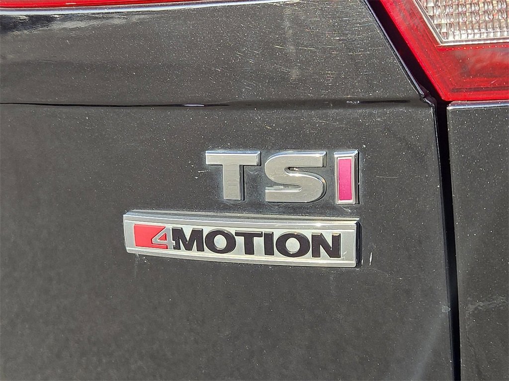 Used 2018 Volkswagen Tiguan SEL image 30