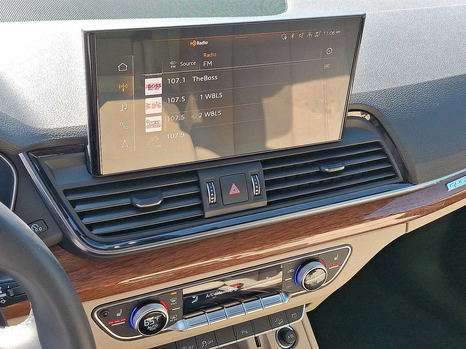 Used 2023 Audi Q5 2.0T Premium w/ Convenience Package image 14