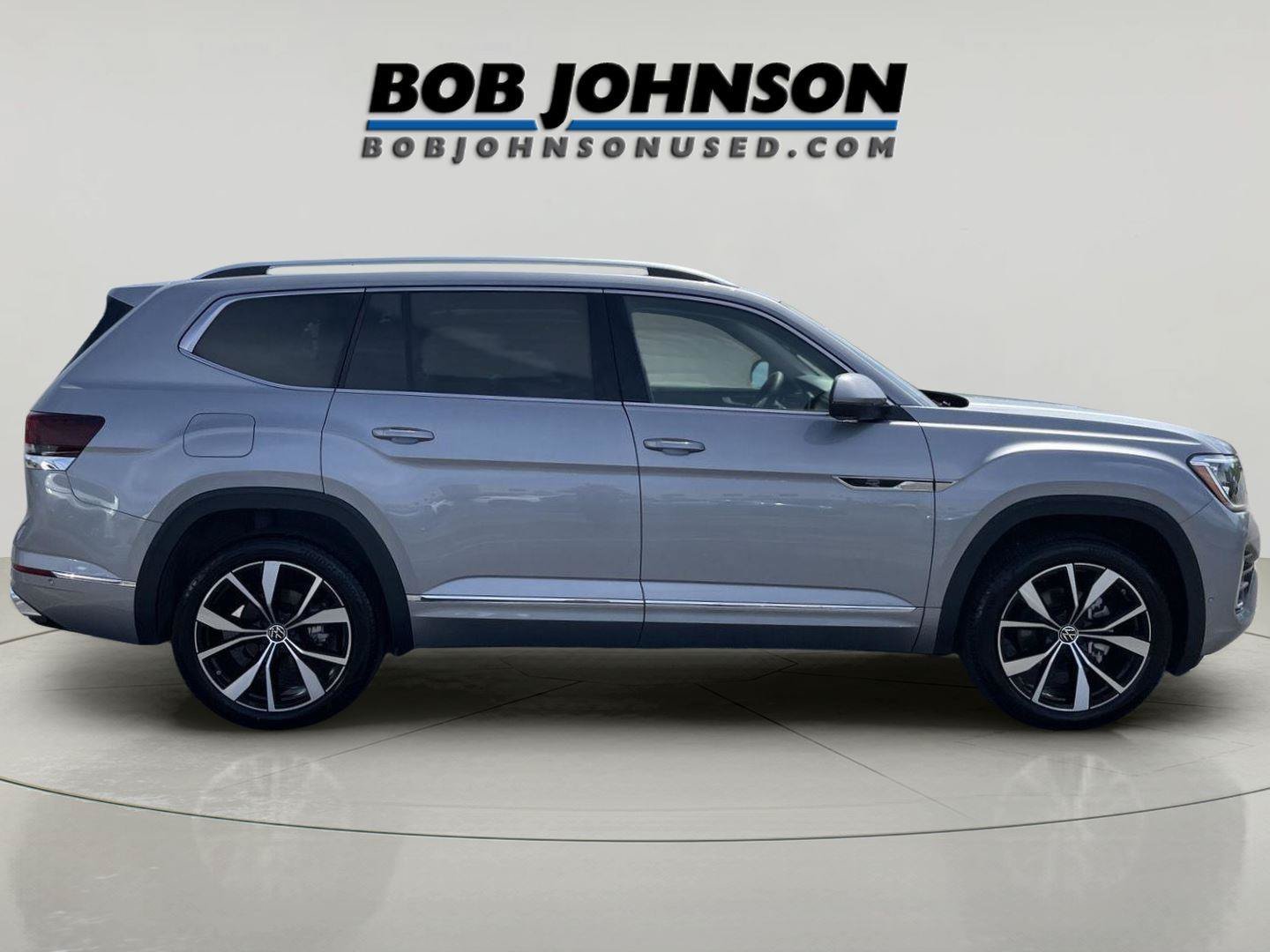 Used 2026 Volkswagen Atlas SEL Premium R-Line AWD/4WD image 2