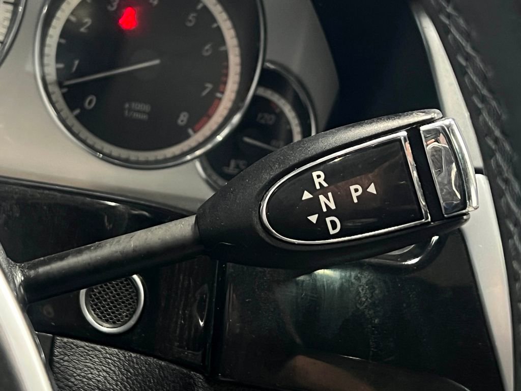 Used 2013 Mercedes-Benz E 350 4MATIC Sedan image 30
