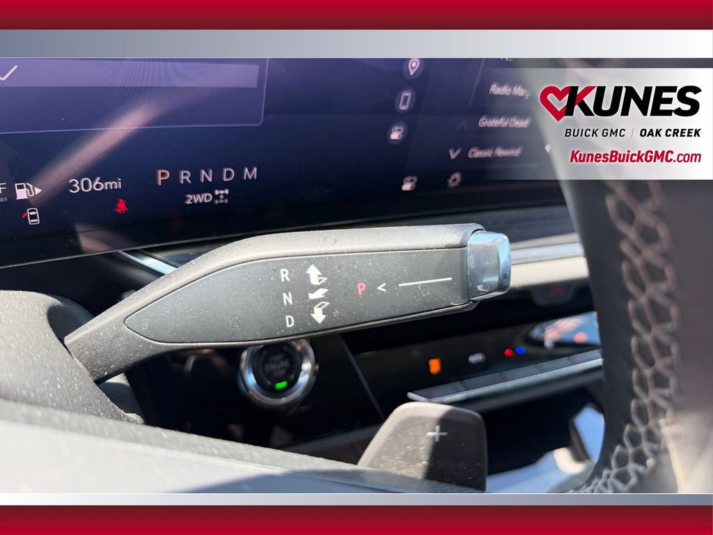 Used 2024 Buick Envision Preferred AWD/4WD image 31