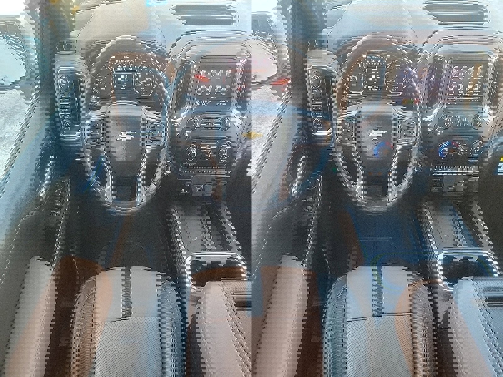 Used 2020 Chevrolet Silverado 1500 High Country w/ Technology Package image 17