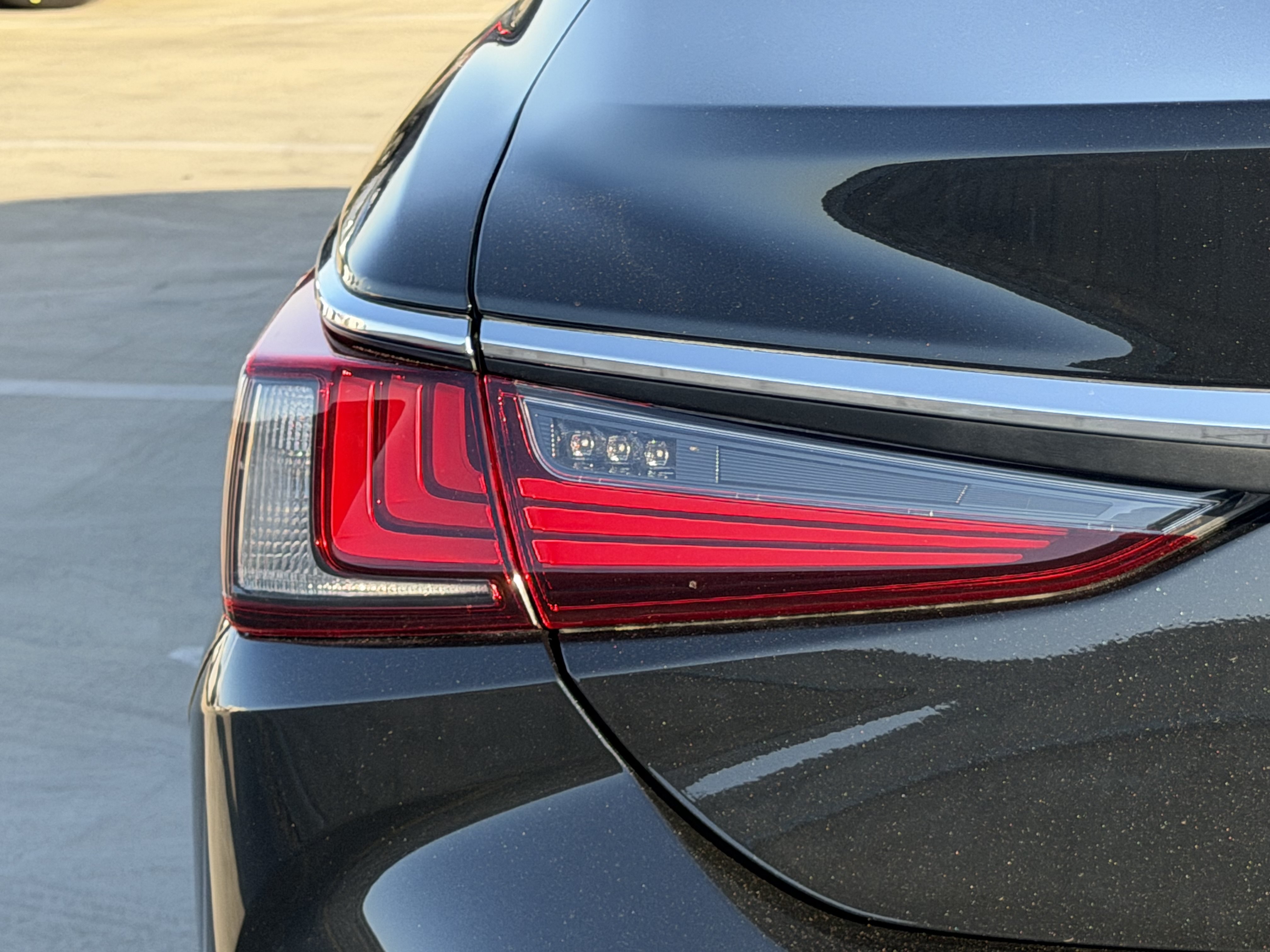 Certified 2024 Lexus ES 350 w/ Accessory Package (Z1) FWD image 13