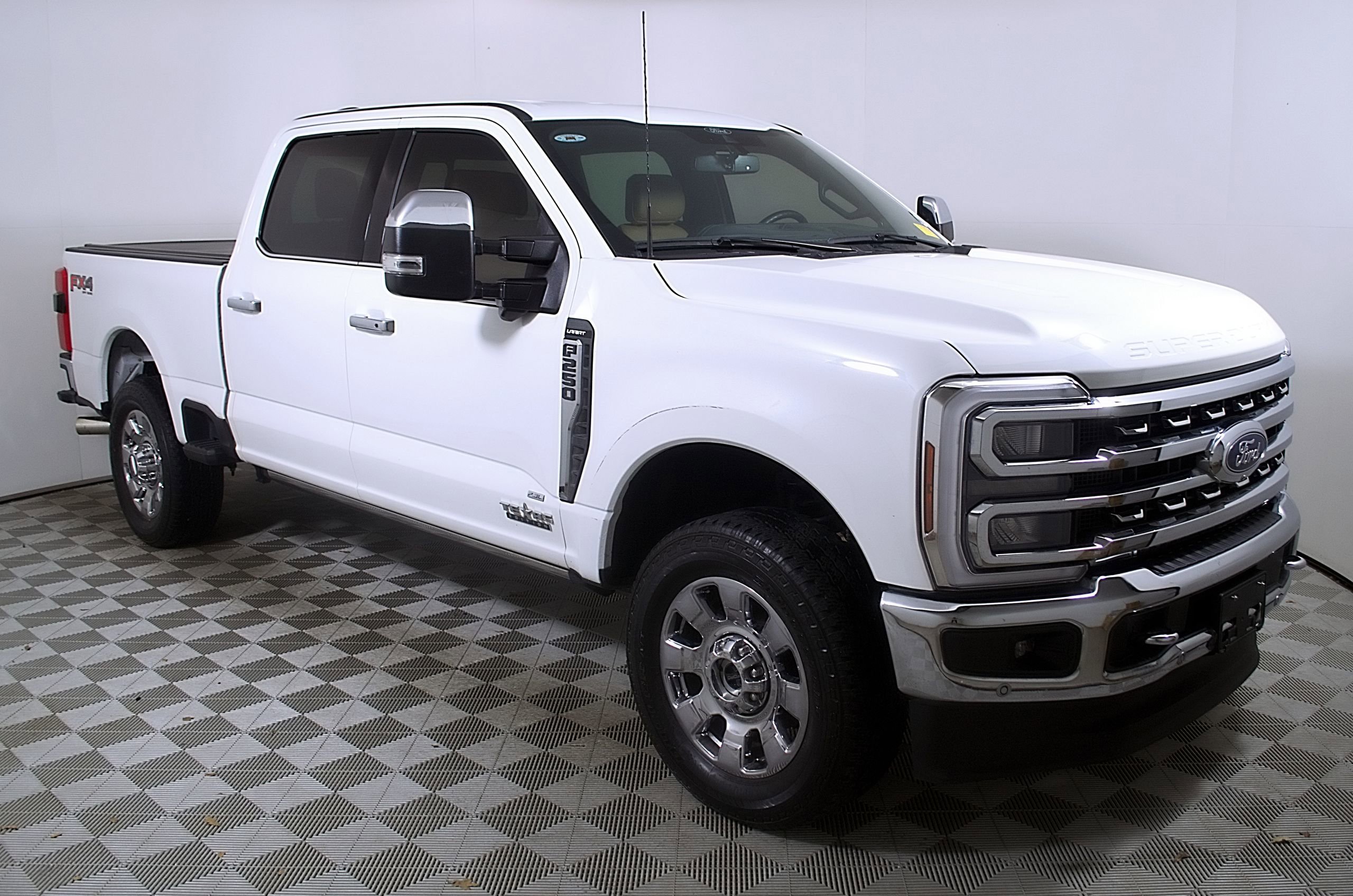 Used 2024 Ford F250 Lariat w/ Lariat Ultimate Package image 6
