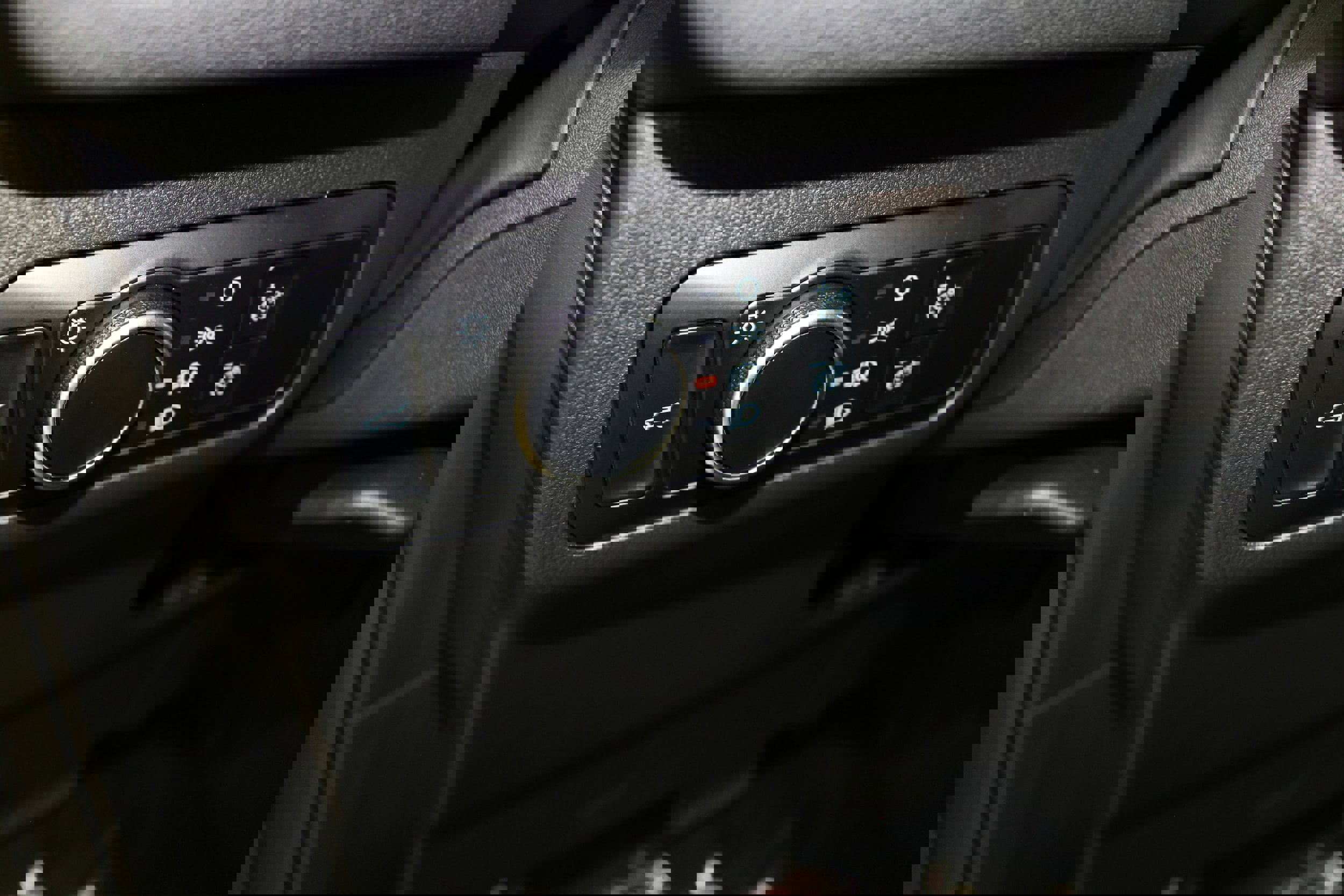 Used 2024 Ford Escape Active image 17