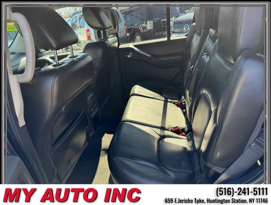 Used 2012 Nissan Pathfinder Silver image 34