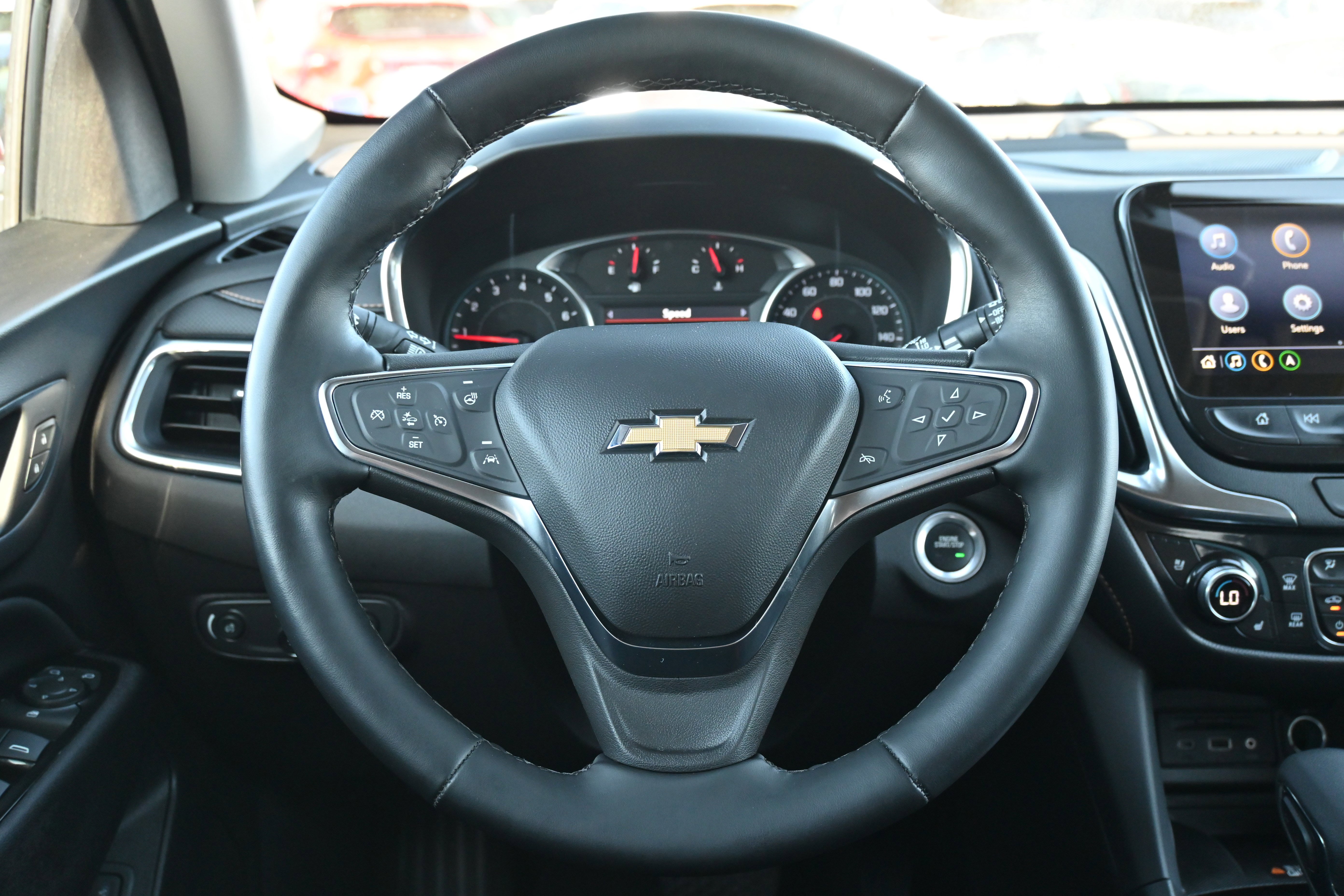 Used 2024 Chevrolet Equinox Premier FWD image 17