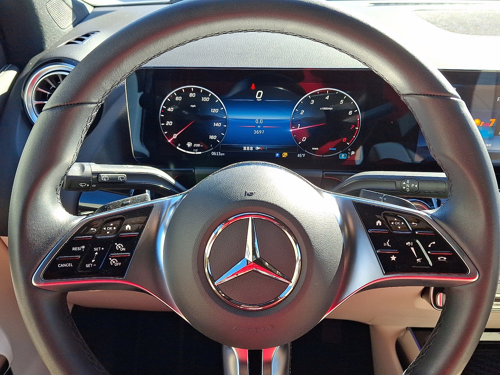 Used 2026 Mercedes-Benz GLA 250 4MATIC image 18