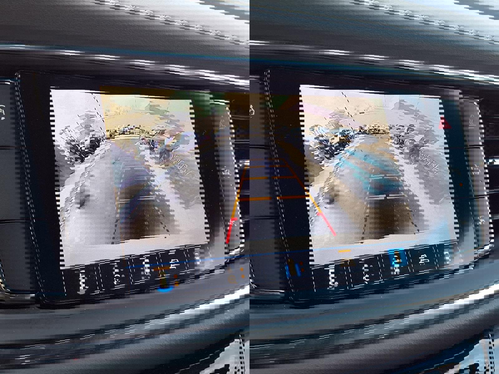 Used 2024 Buick Enclave Premium FWD image 9