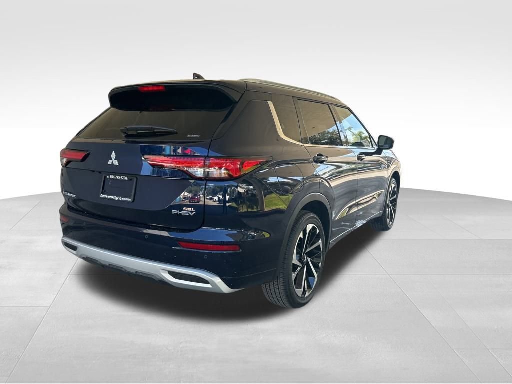 New 2025 Mitsubishi Outlander SEL video 3