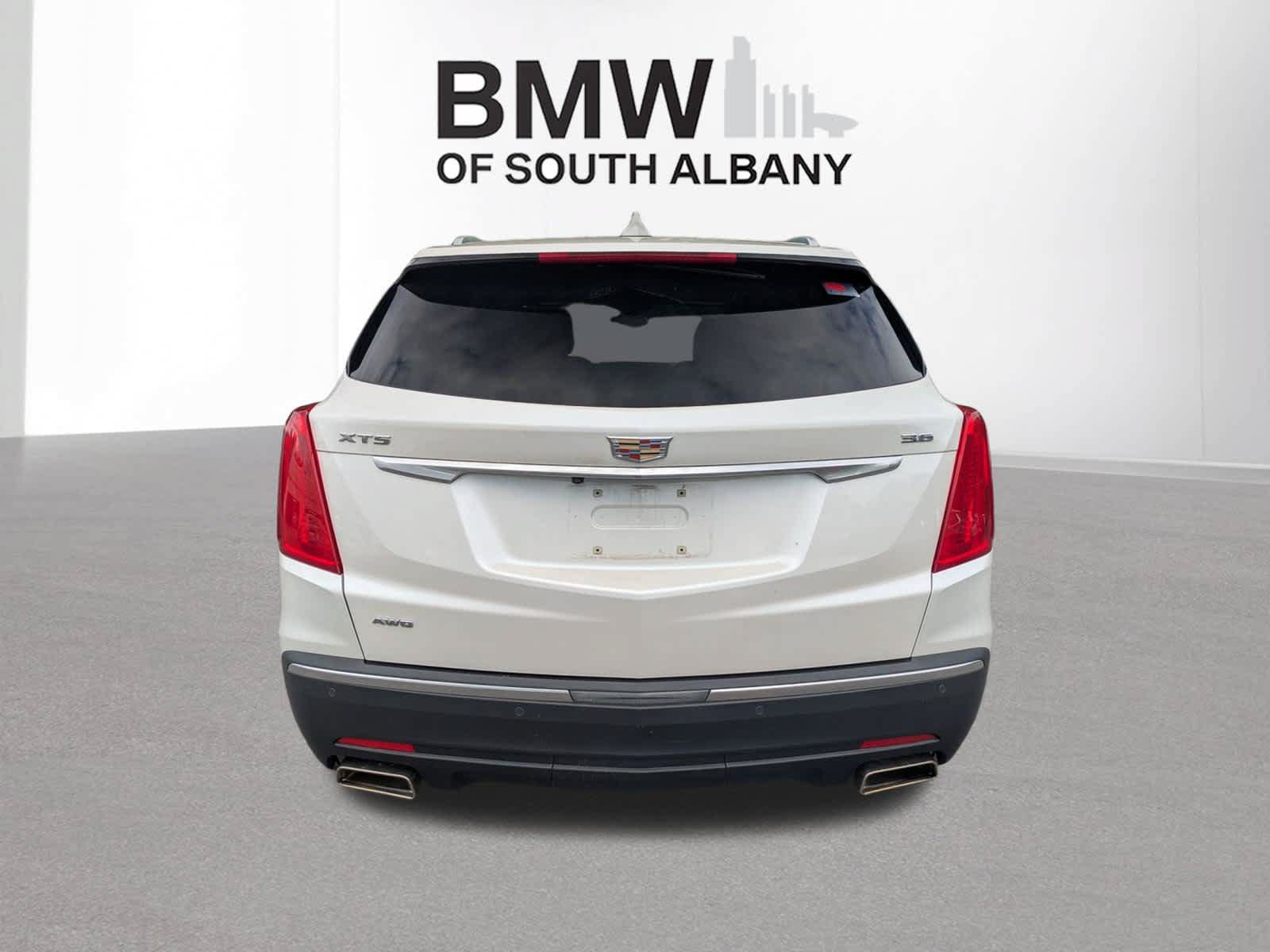 Used 2019 Cadillac XT5 AWD image 4