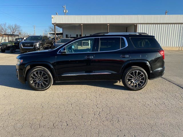 Used 2023 GMC Acadia Denali w/ Black Diamond Edition image 3