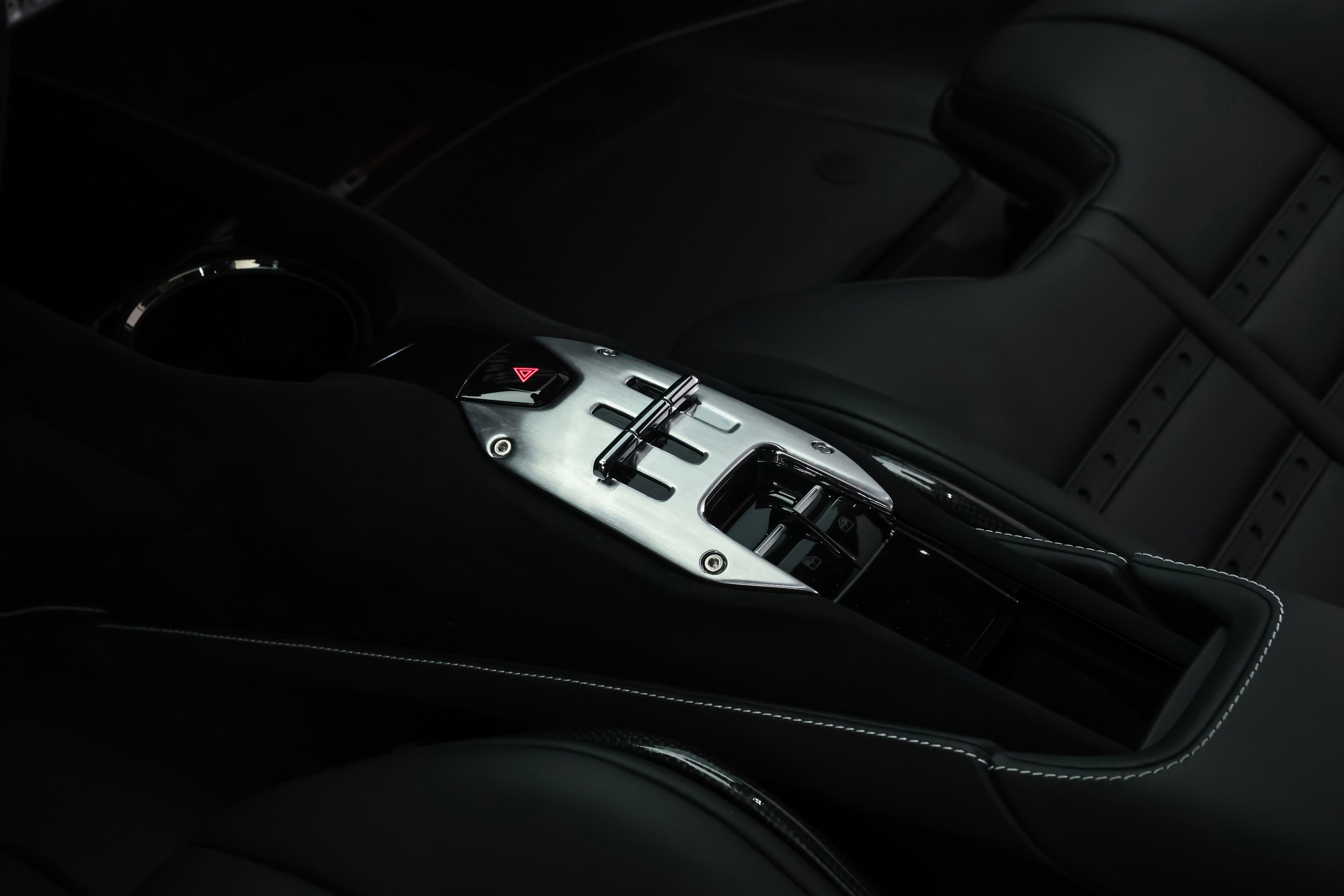 Used 2023 Ferrari SF90 Stradale image 18