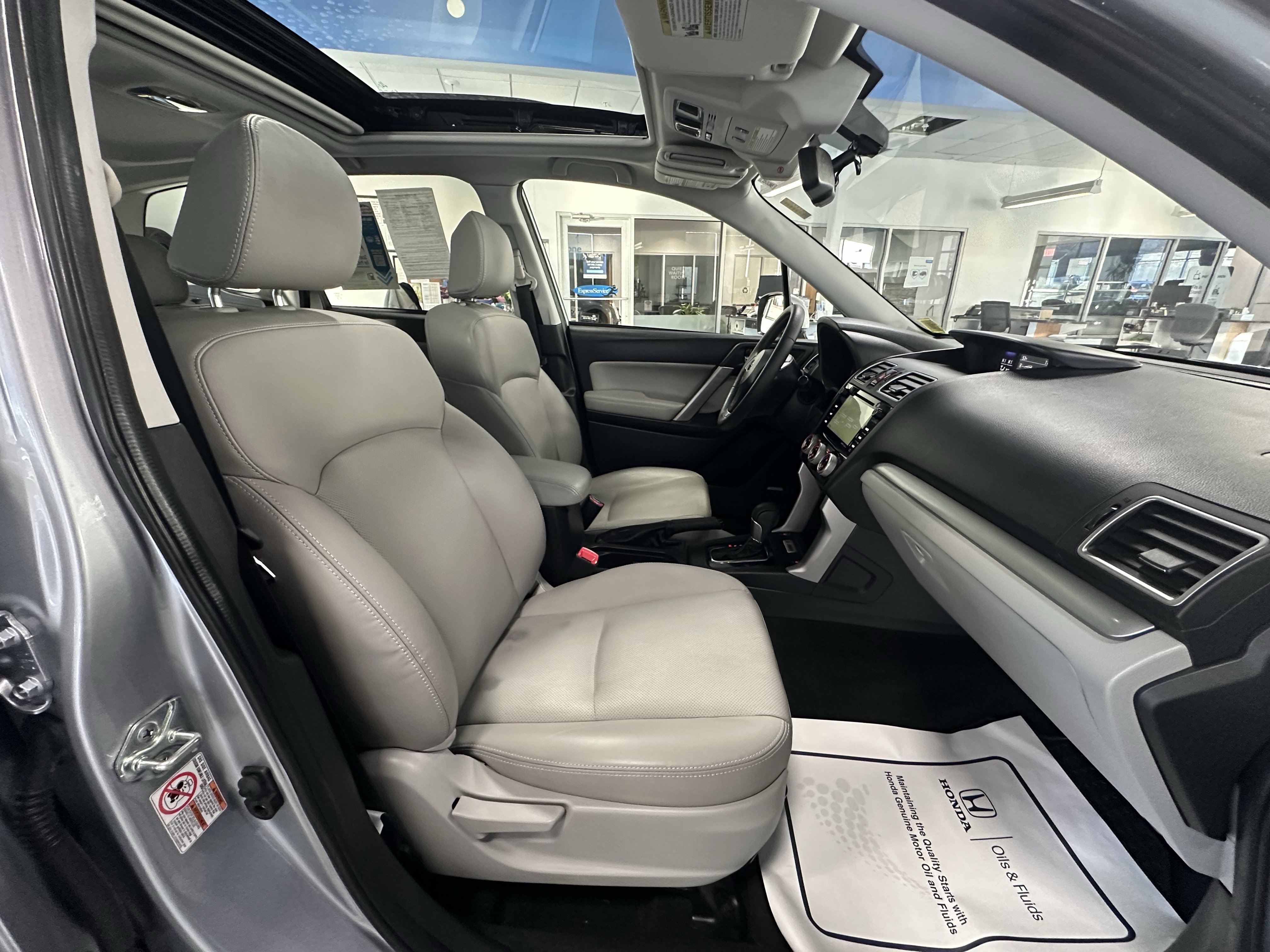 Used 2016 Subaru Forester 2.5i Touring w/ Eyesight & Navigation System AWD/4WD image 22