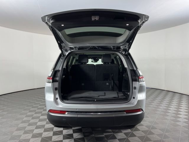 Used 2023 Jeep Grand Cherokee L Limited image 50