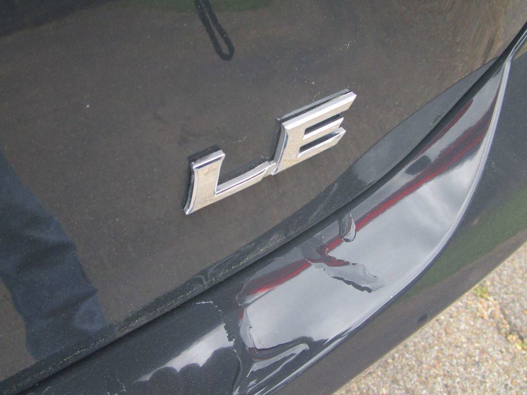 Used 2025 Toyota Camry LE image 10