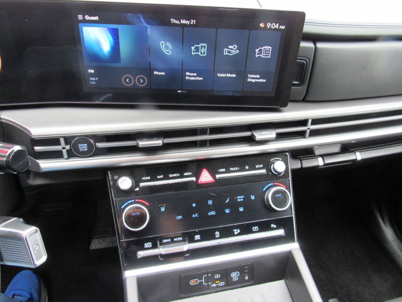 Used 2026 Hyundai Santa Fe SEL AWD/4WD image 24