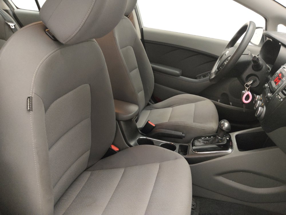 Used 2017 Kia Forte LX FWD image 21