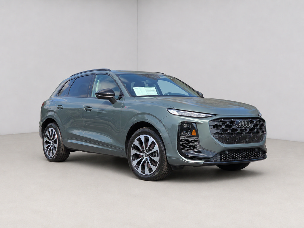 New 2026 Audi Q3 quattro 2.0T AWD/4WD image 1