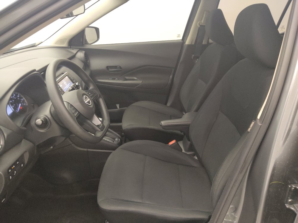 Used 2024 Nissan Kicks S FWD image 17