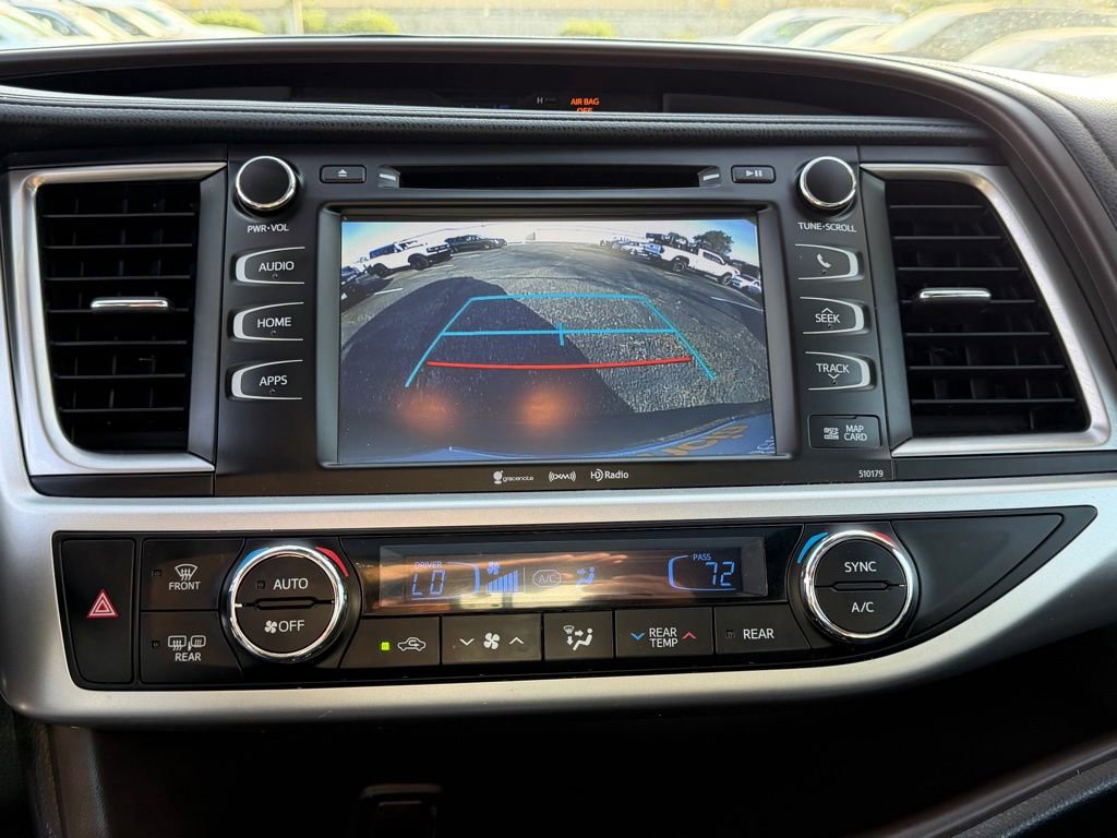 Used 2017 Toyota Highlander XLE image 31