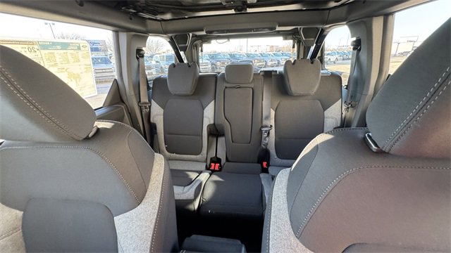 New 2025 Ford Bronco 4-Door image 33