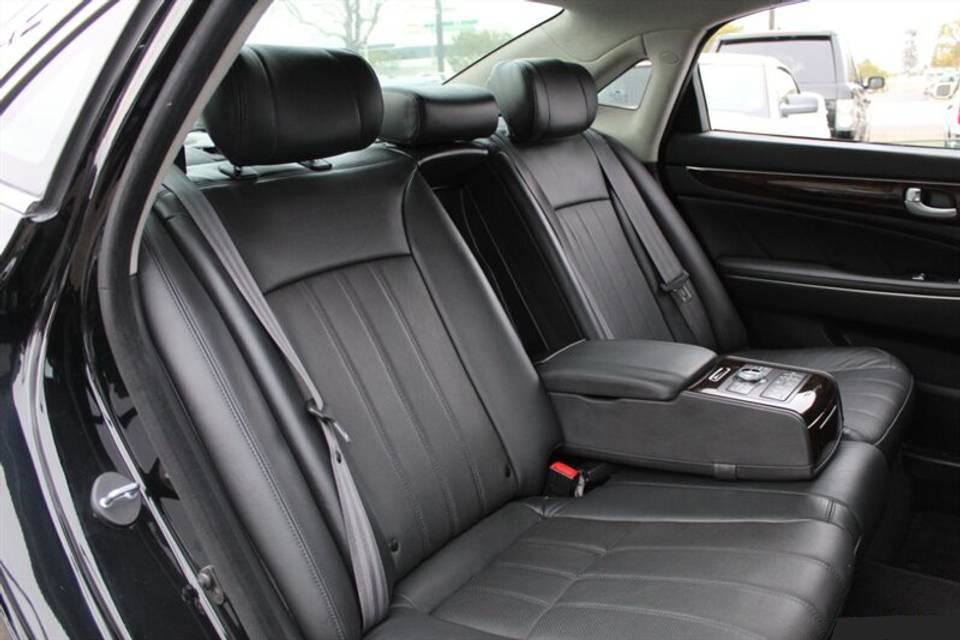 Used 2012 Hyundai Equus Signature image 14