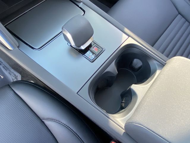 New 2025 Land Rover Discovery Sport S AWD/4WD image 11