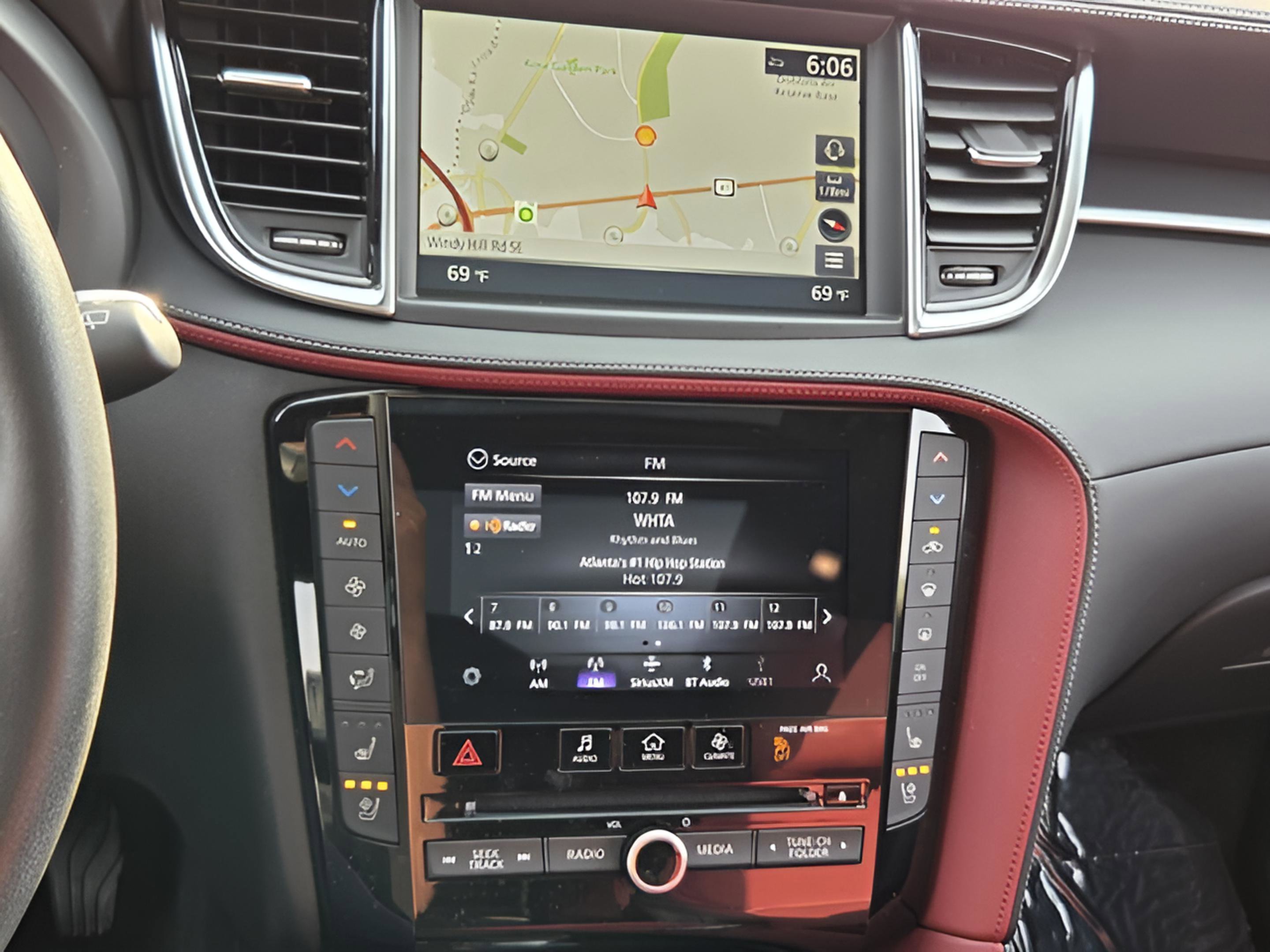 Used 2023 INFINITI QX50 Sport image 19