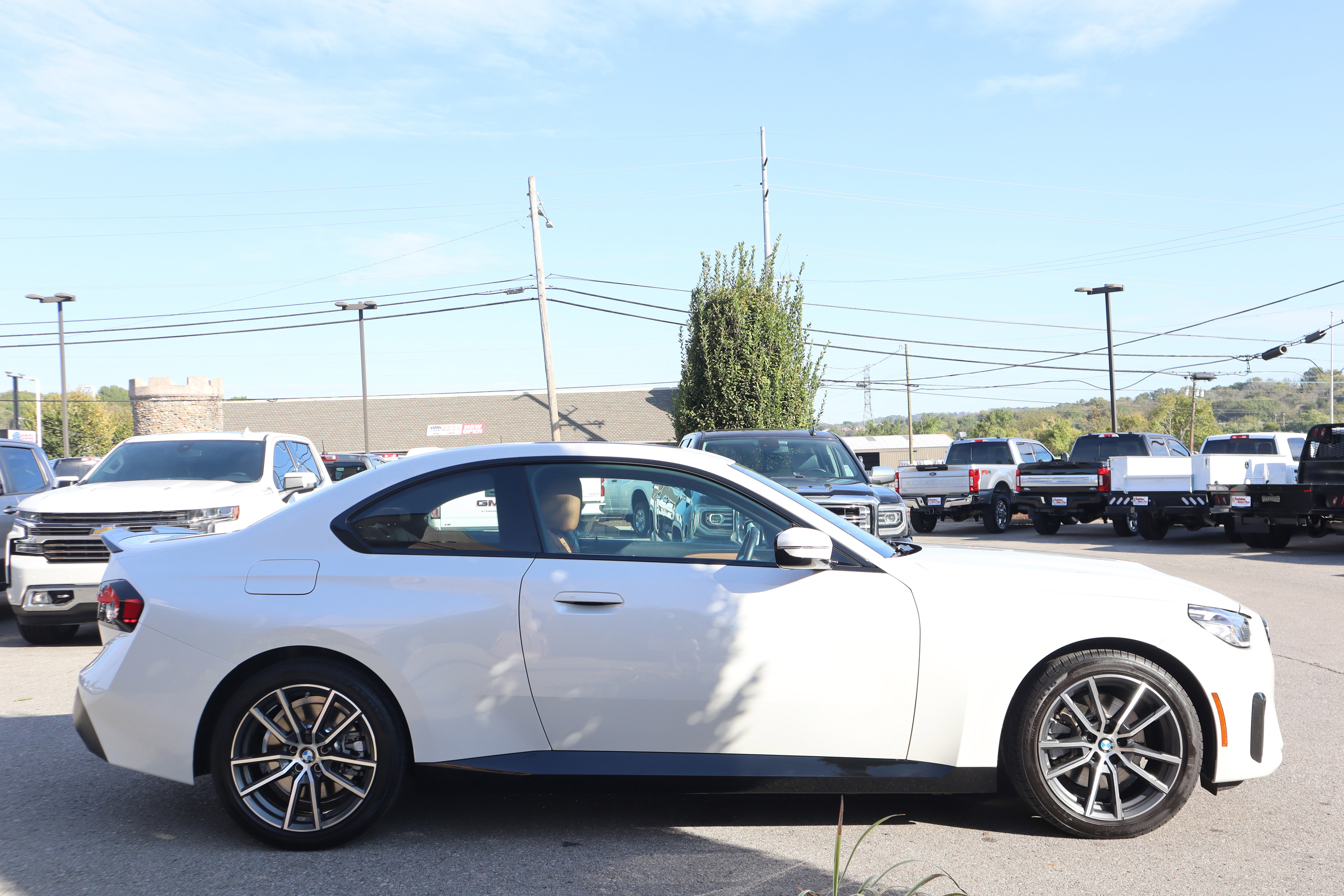 Used 2023 BMW 230i xDrive Coupe w/ Premium Package image 6
