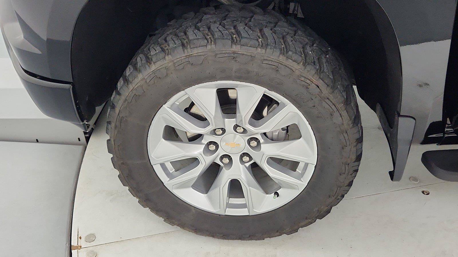 Used 2025 Chevrolet Silverado 1500 Custom Trail Boss AWD/4WD image 40