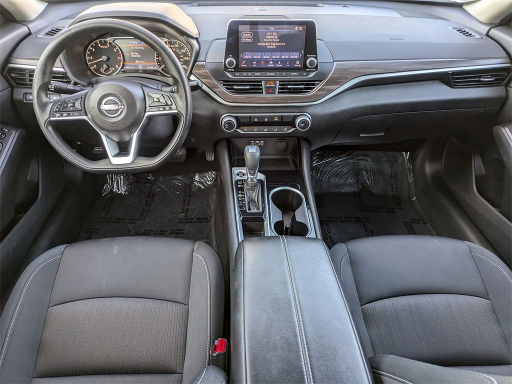 Used 2024 Nissan Altima 2.5 SV image 24