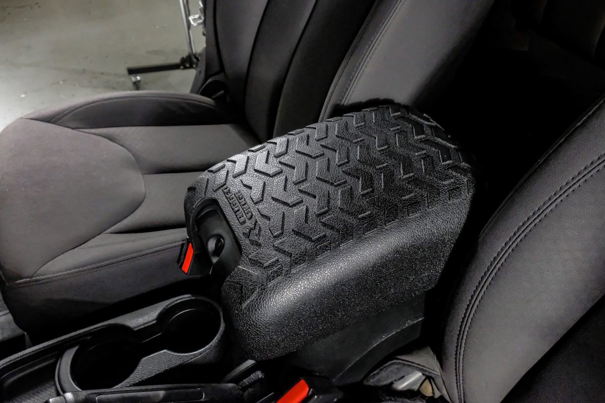 Used 2018 Jeep Wrangler Sport image 22