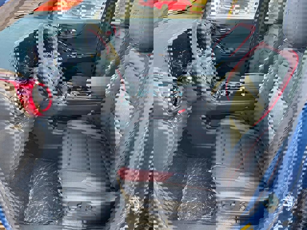 New 2026 Chevrolet Equinox RS w/ LPO, Floor Liner Package image 5